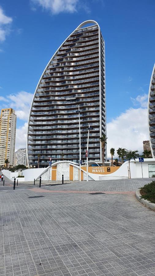 Sunny Morning Of Costa Blanca - Sunset Waves Benidorm Apartman Kültér fotó